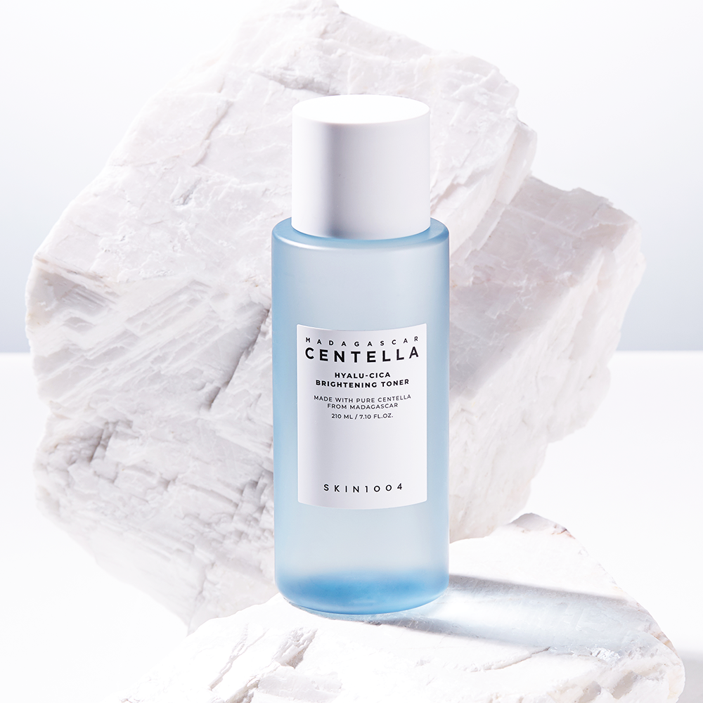 Skin1004 Madagascar Centella Hyalu-Cica Brightening Toner 210ml